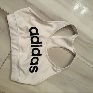 Adidas sports bra Racerback Design